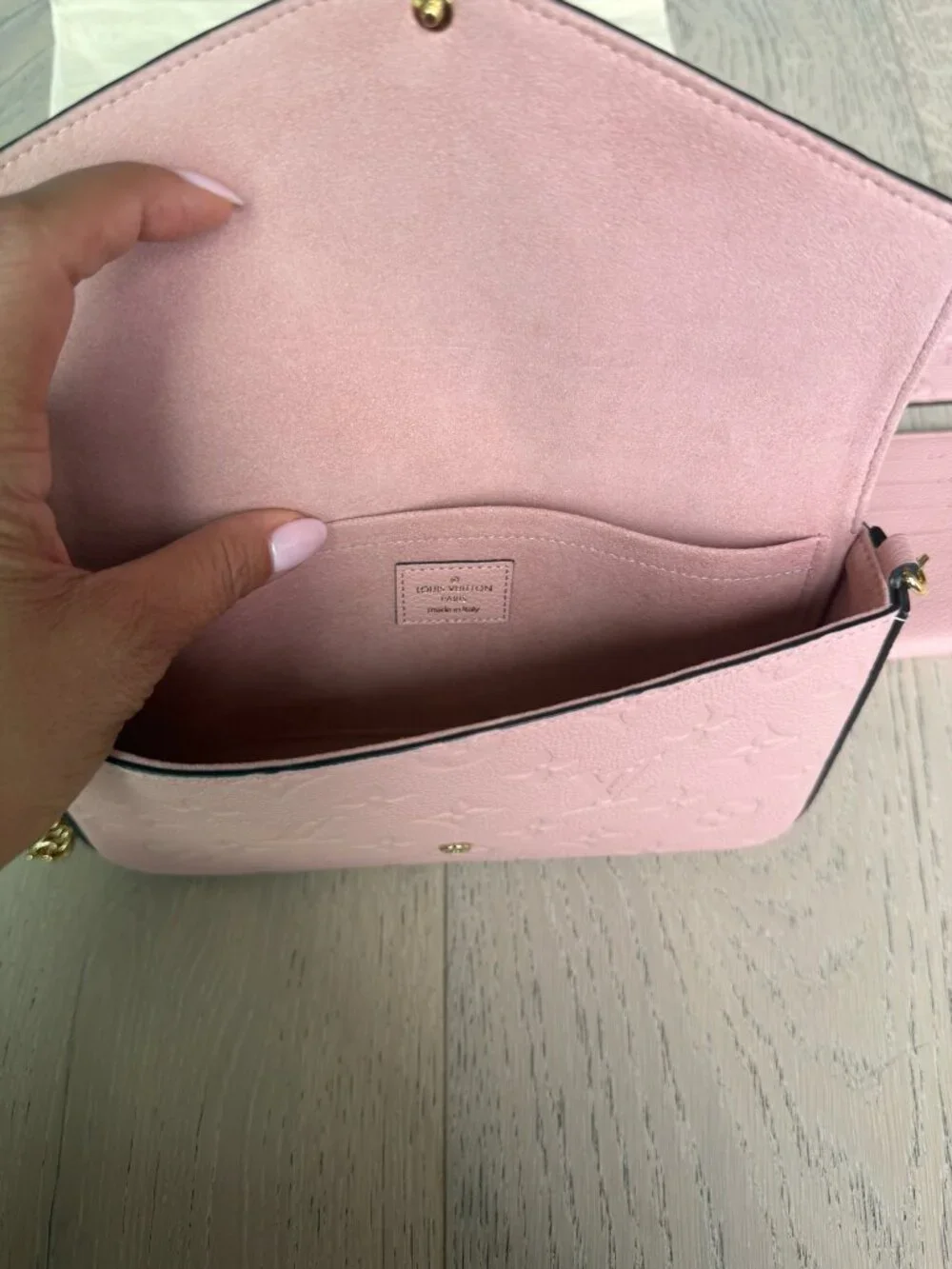 Louis Vuitton Pochette Félicie Monogram Empreinte Rose Poudre